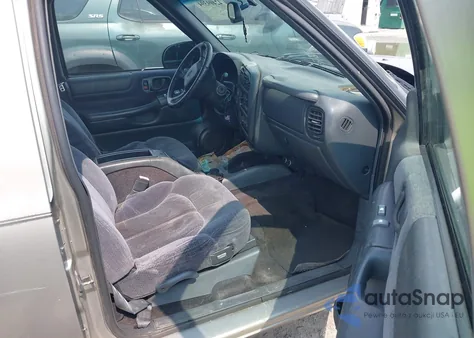 2001 Chevrolet Blazer Lt from USA, damaged, VIN 1GNDT13W11K259592